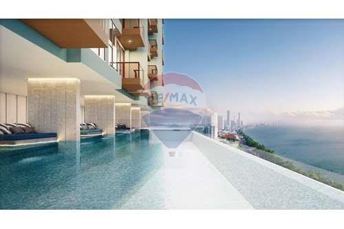 Luxury Condominium Pattaya photo