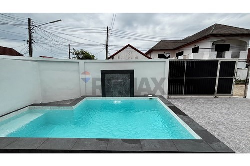 Coastal Luxury: New Villa in Soi Siam Country Club, Pattaya