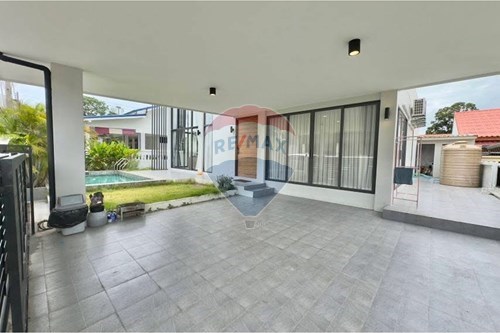 Discover Your Dream Home in Pattaya, near Sanctuary of Truth photo