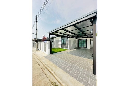 Your Dream Vacation Home in Pattaya Awaits! photo