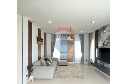 Luxury Villa in Garden Ville 1: Pool & Golf Nearby