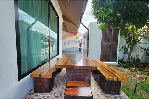 Pool Villa: Great Value Prime Location! photo