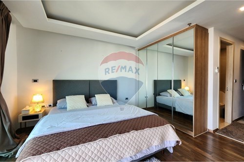 Own a Modern Condo in Pattaya's Heart photo
