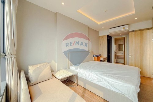 Condo with Sea & City Views in Pattaya photo