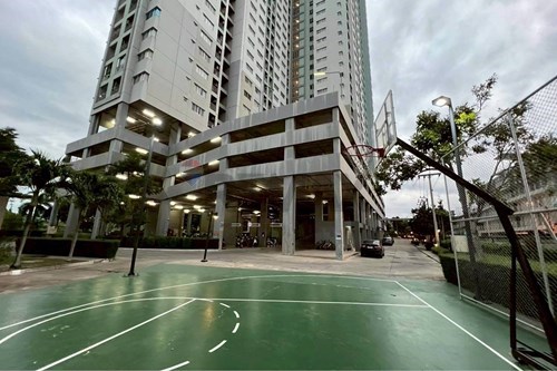 Spacious 2BR Condo with Stunning City Views photo