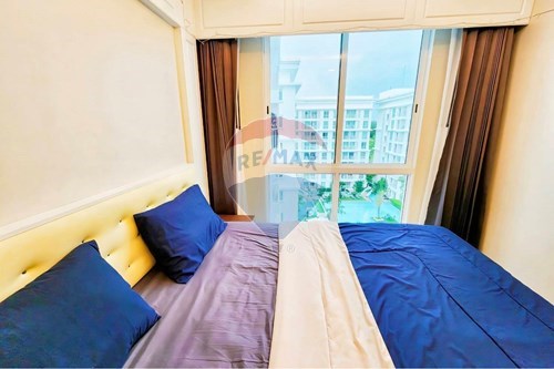 Experience Luxury Living in Jomtien Pattaya Condo photo