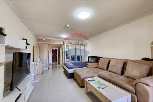 Beachside Condo in Pattaya - 1.7M Baht! photo