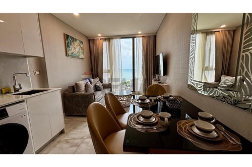 Luxury Condo with Ocean Views Awaits in Jomtien photo