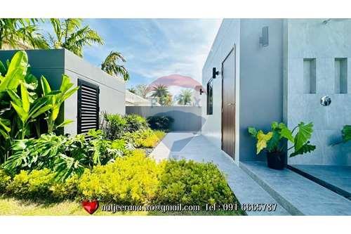 Pool Villa Pattaya photo