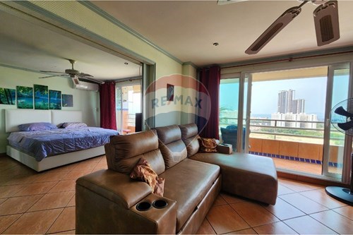 Dream Sea-View Condo in Jomtien for Sale!