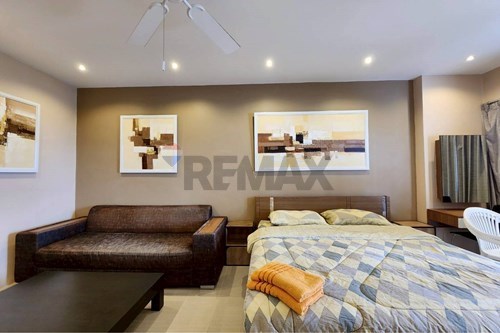 Prime Jomtien Condo: 1BR, 8th Floor, Foreign Quota