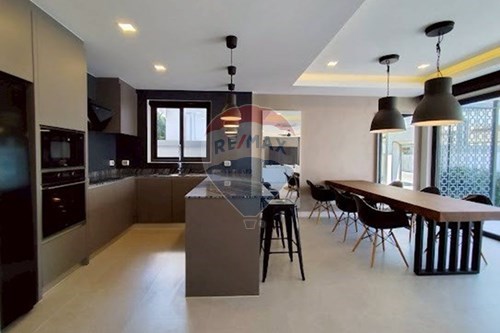 Luxury Villa in Central Pattaya: Ready to Sell! ✨
