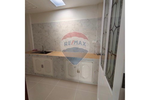Home in Park Roongrueng - Pet-Friendly! photo