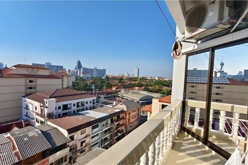 Spacious Jomtien Retreat: 3-Min Walk to Beach️ photo