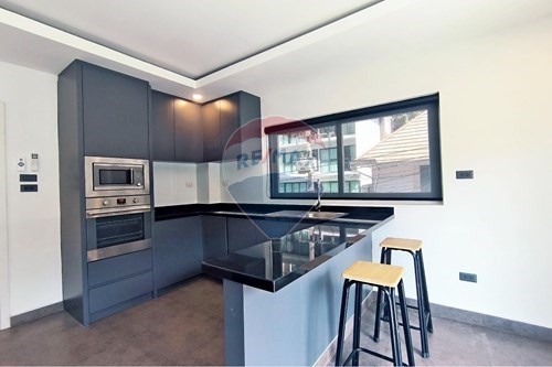 Charming Condo: Pratumnak Hill, 1-BR, FQ Legal photo