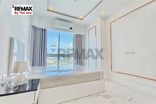 Luxury Sky-High Living: 2-Bed on 20th Floor photo