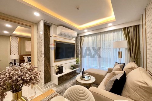 Chic 2-BR Condo in Bang Lamung – Urban Retreat — photo 1