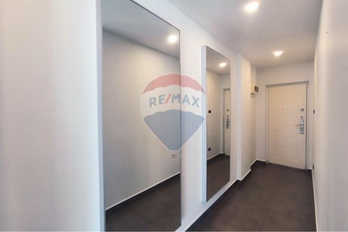 Charming Condo: Pratumnak Hill, 1-BR, FQ Legal photo