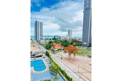 Stunning Sea-View Condo in Pratumnak, Thailand — photo 1
