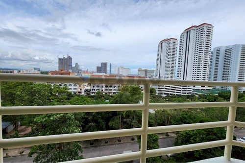 View Talay5D, Jomtien Condo with Stunning Sea Views photo