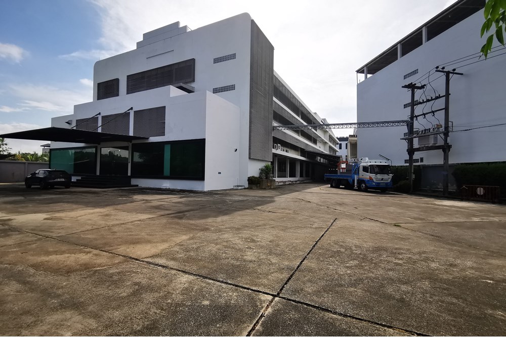 For Sale Factory at Phra Khanong, Bangkok, 196000000 THB, Bedrooms, Bangkok