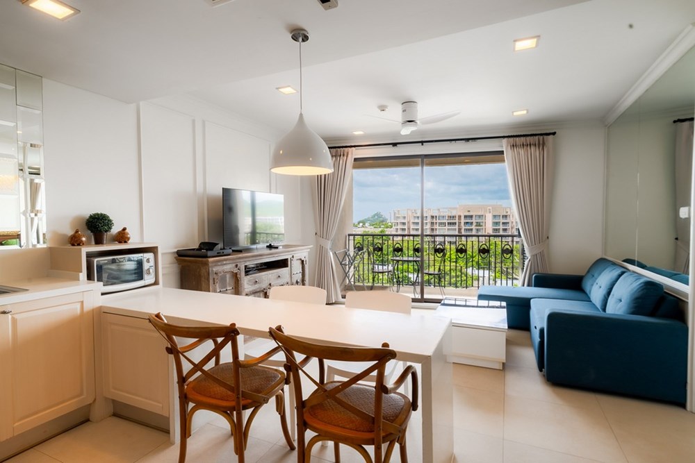 For Sale Condo/Apartment at Hua Hin, Prachuap Khiri Khan, 5200000 THB, 1 Bedrooms, Prachuap Khiri Khan