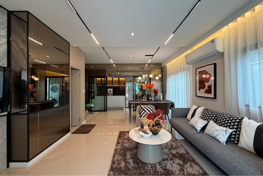 For Sale Townhouse at Khlong Sam Wa, Bangkok, 4300000 THB, 3 Bedrooms, Bangkok