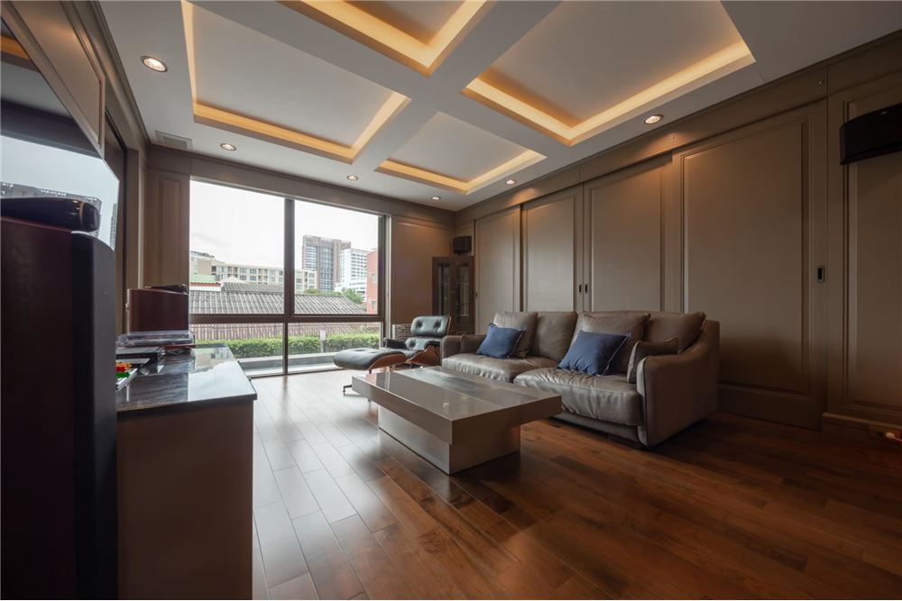 For Sale Townhouse at Sukhumvit - Soi 65 - Watthana, Bangkok, Central, 24000000 THB, 4 Bedrooms, Bangkok