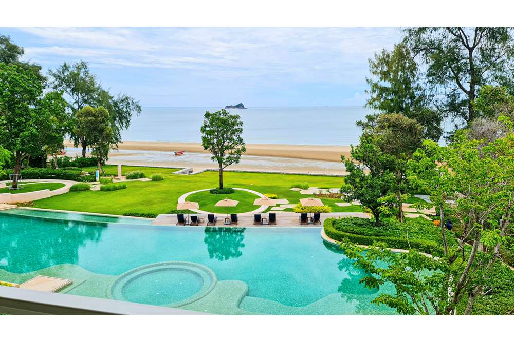 For Sale Luxury Condo at Hua Hin, Prachuap Khiri Khan, 65000000 THB, 4 Bedrooms, Prachuap Khiri Khan