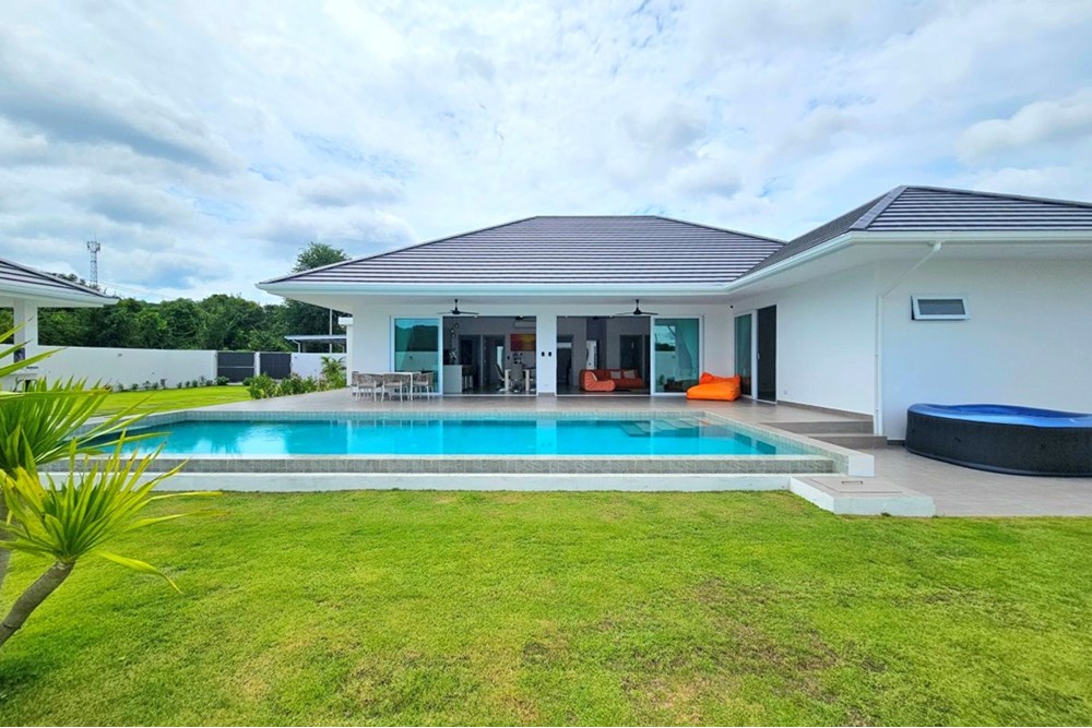 For Sale Villa at Hua Hin, Prachuap Khiri Khan, 14000000 THB, 4 Bedrooms, Prachuap Khiri Khan