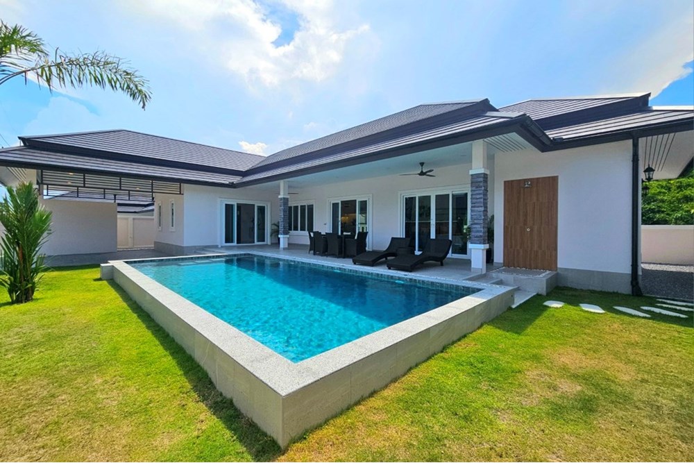 For Sale Villa at Hua Hin, Prachuap Khiri Khan, 11599000 THB, 3 Bedrooms, Prachuap Khiri Khan