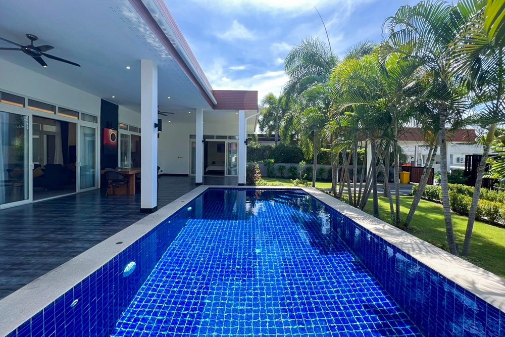 For Sale Villa at Nong Kae Hua Hin, Prachuap Khiri Khan, 10500000 THB, 4 Bedrooms, Nong Kae, Prachuap Khiri Khan