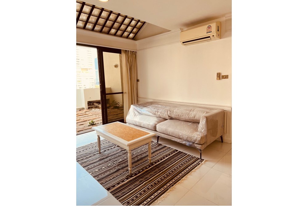 For Sale Condo/Apartment at Sukhumvit - Soi 4 - Crystal Garden Khlong Toei, Bangkok, Central, 25000000 THB, 4 Bedrooms, Crystal Garden, Bangkok