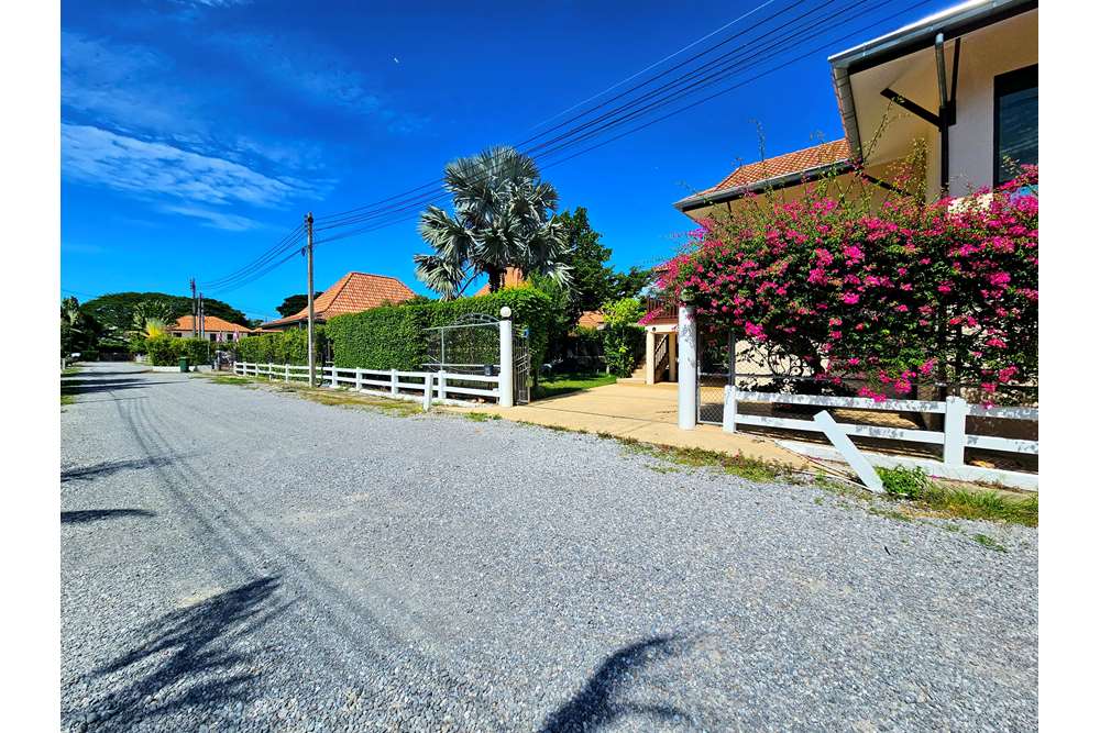 For Sale Villa at Nong Kae Hua Hin, Prachuap Khiri Khan, 10500000 THB, 5 Bedrooms, Nong Kae, Prachuap Khiri Khan