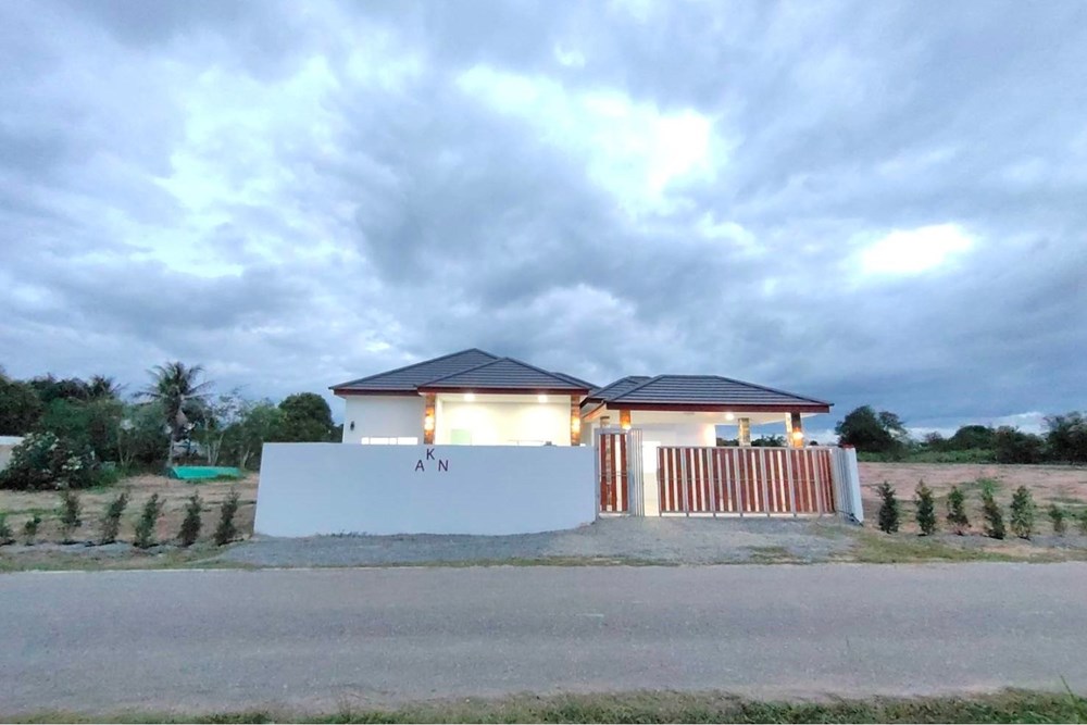 For Sale Villa at Hin Lek Fai Hua Hin, Prachuap Khiri Khan, 5990000 THB, 4 Bedrooms, Hin Lek Fai, Prachuap Khiri Khan
