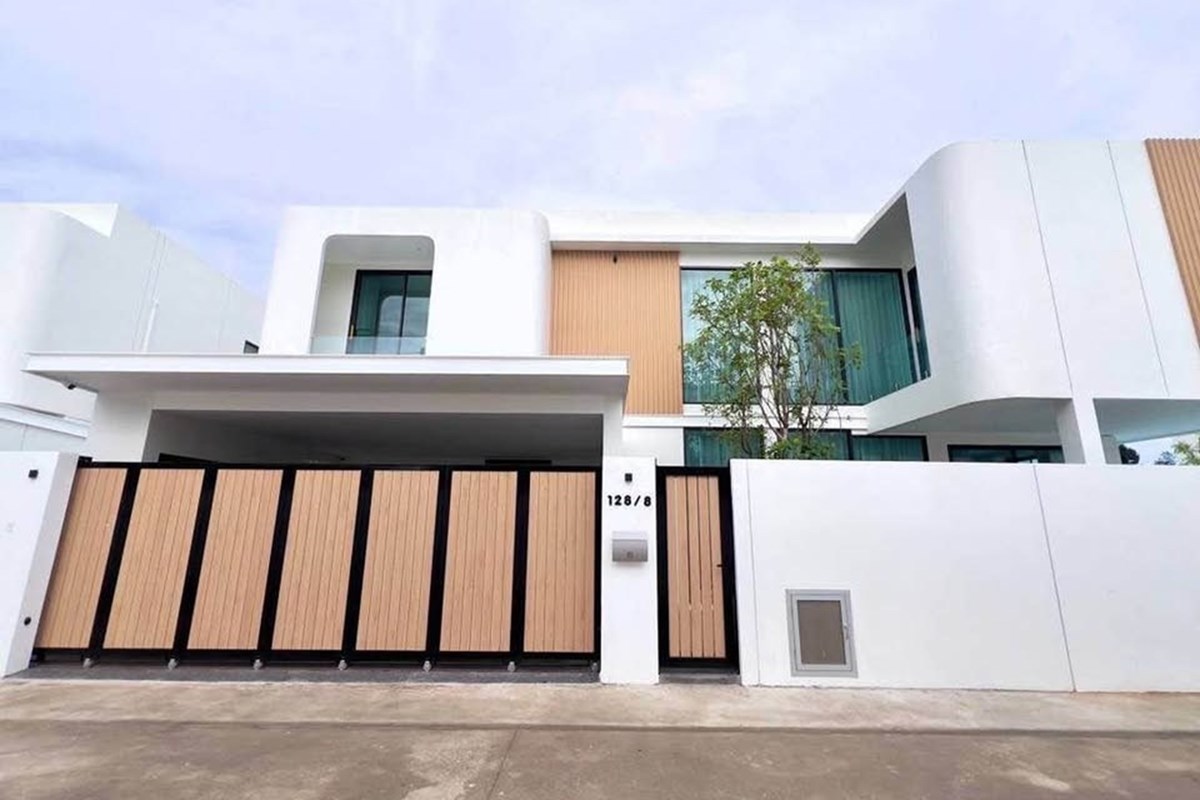 For Sale Single House at San Phak Wan Hang Dong, Chiang Mai, 9800000 THB, 4 Bedrooms, San Phak Wan, Chiang Mai