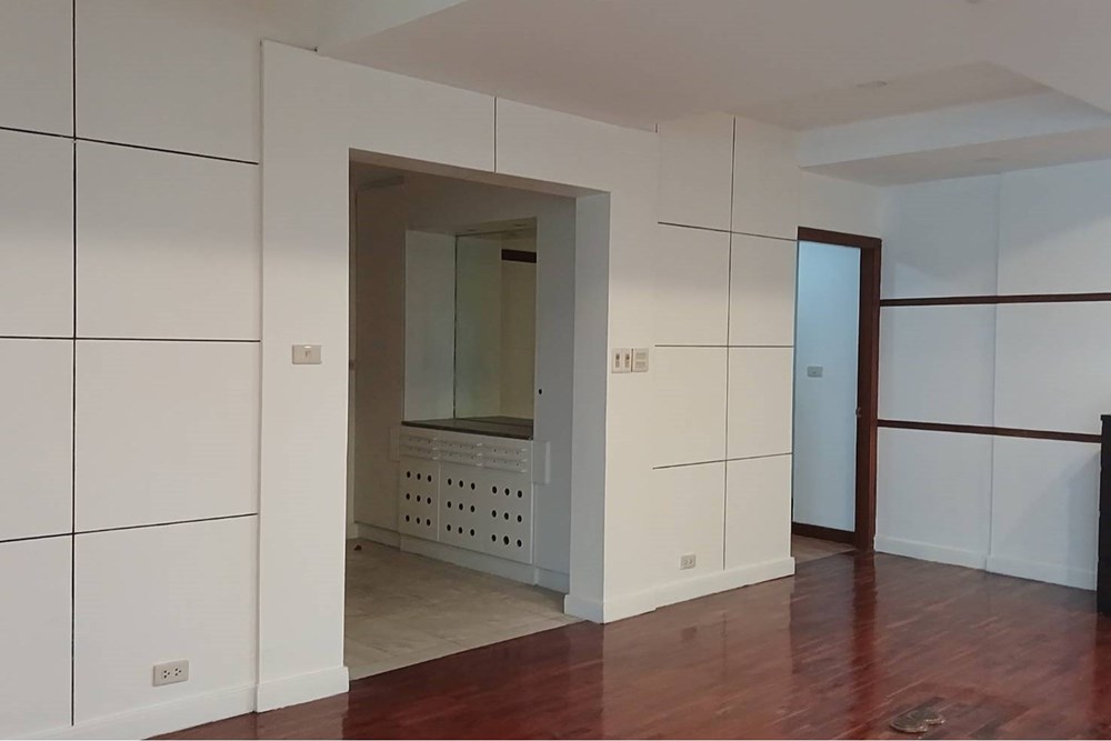For Sale Condo/Apartment at Khlong Toei, Bangkok, 26000000 THB, 3 Bedrooms, Bangkok