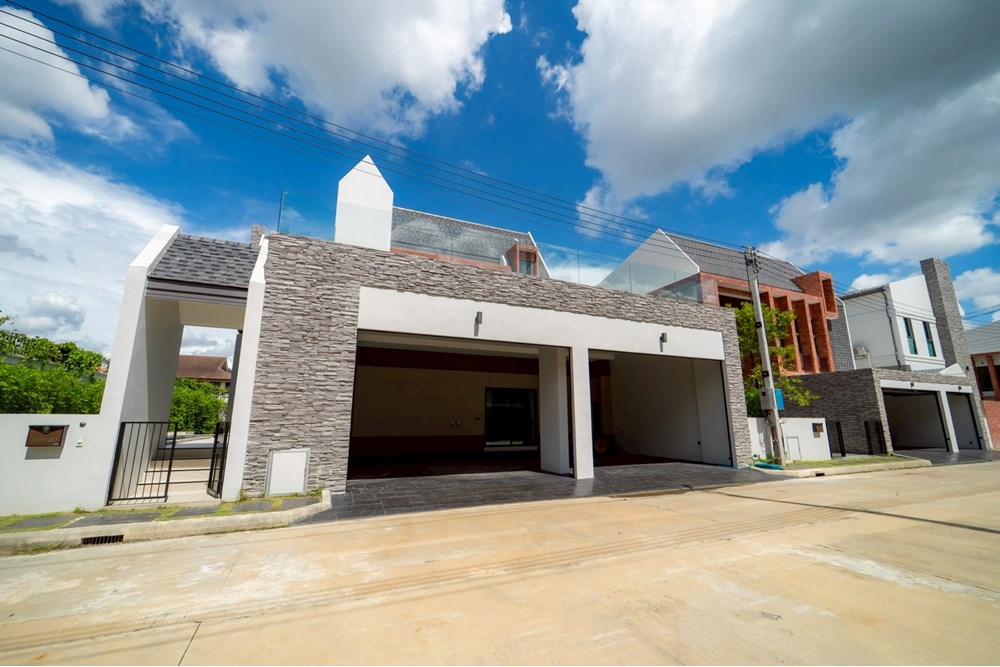 For Sale Villa at San Phranet San Sai, Chiang Mai, 38712944 THB, 4 Bedrooms, San Phranet, Chiang Mai