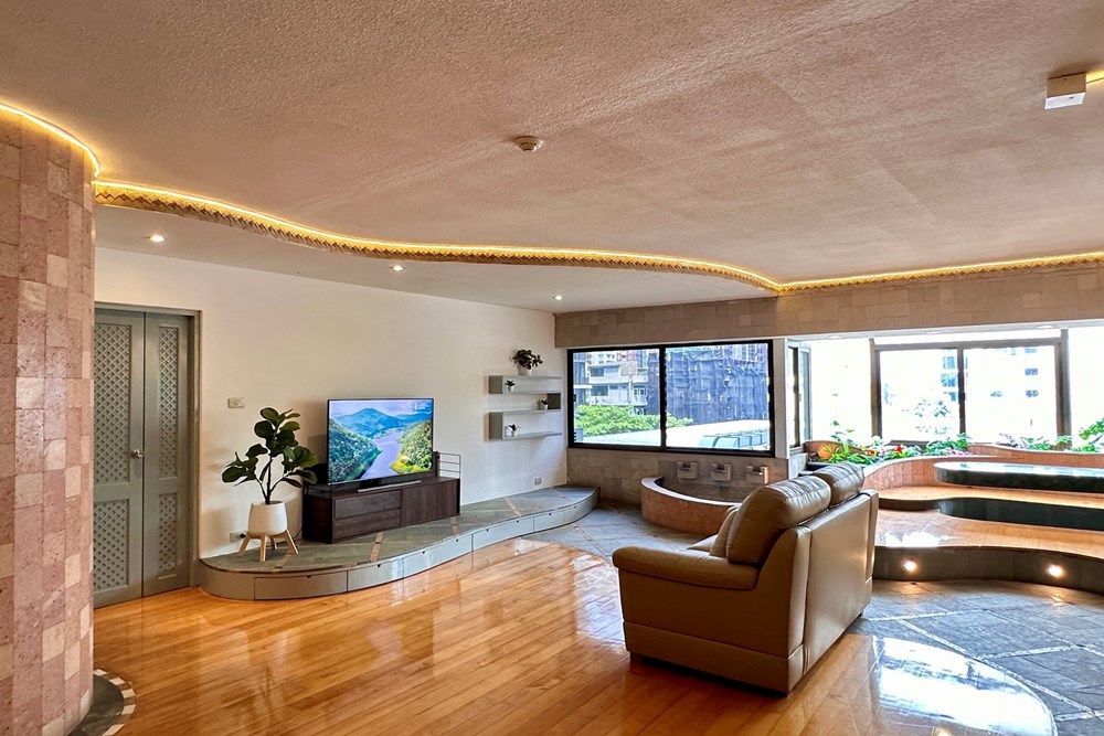 For Sale Condo/Apartment at Pathum Wan, Bangkok, 28900000 THB, 2 Bedrooms, Bangkok