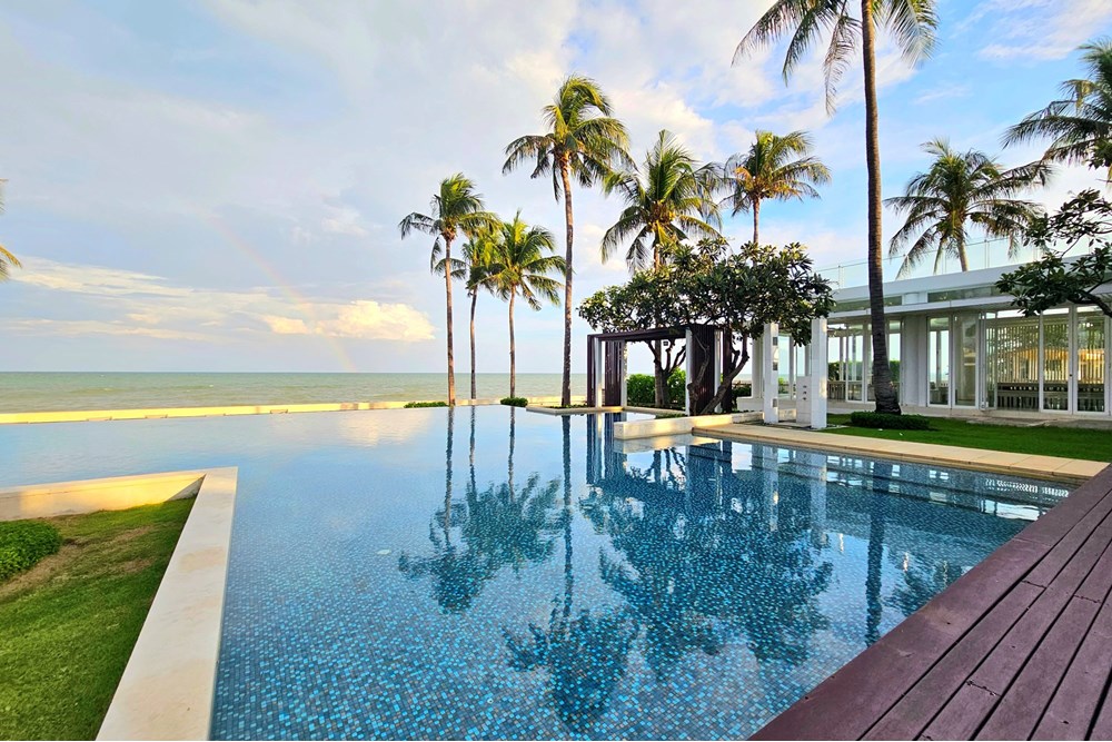 For Sale Luxury Condo at Hua Hin, Prachuap Khiri Khan, 15000000 THB, 3 Bedrooms, Prachuap Khiri Khan