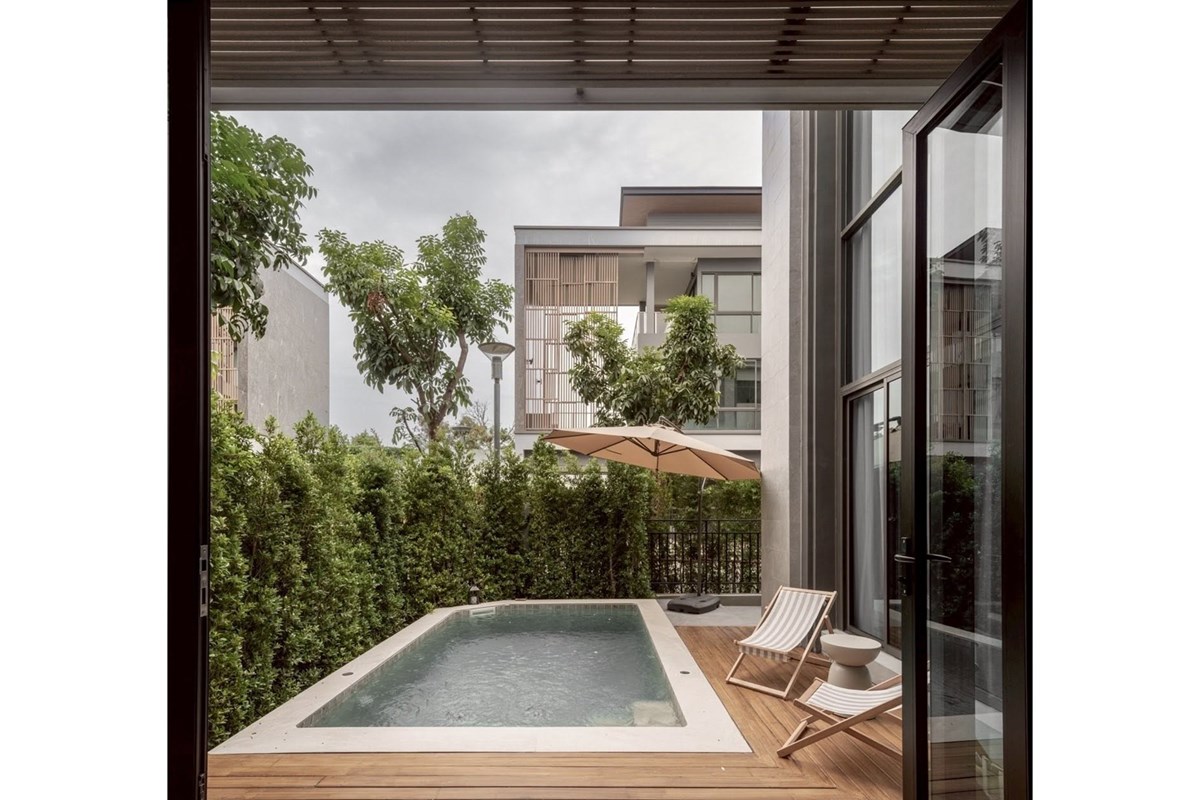 For Sale Townhouse at Phra Khanong, Bangkok, 59000000 THB, 5 Bedrooms, Bangkok