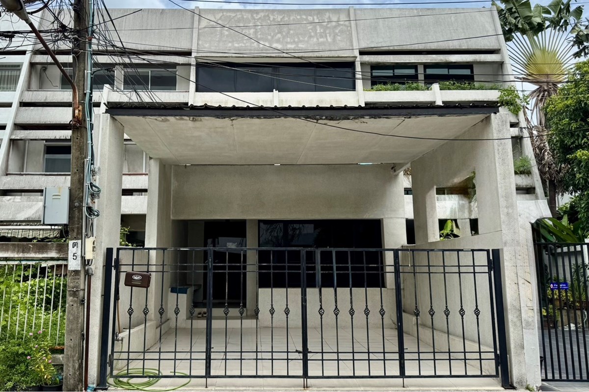 For Sale Townhouse at Sathon, Bangkok, 28900000 THB, 4 Bedrooms, Bangkok
