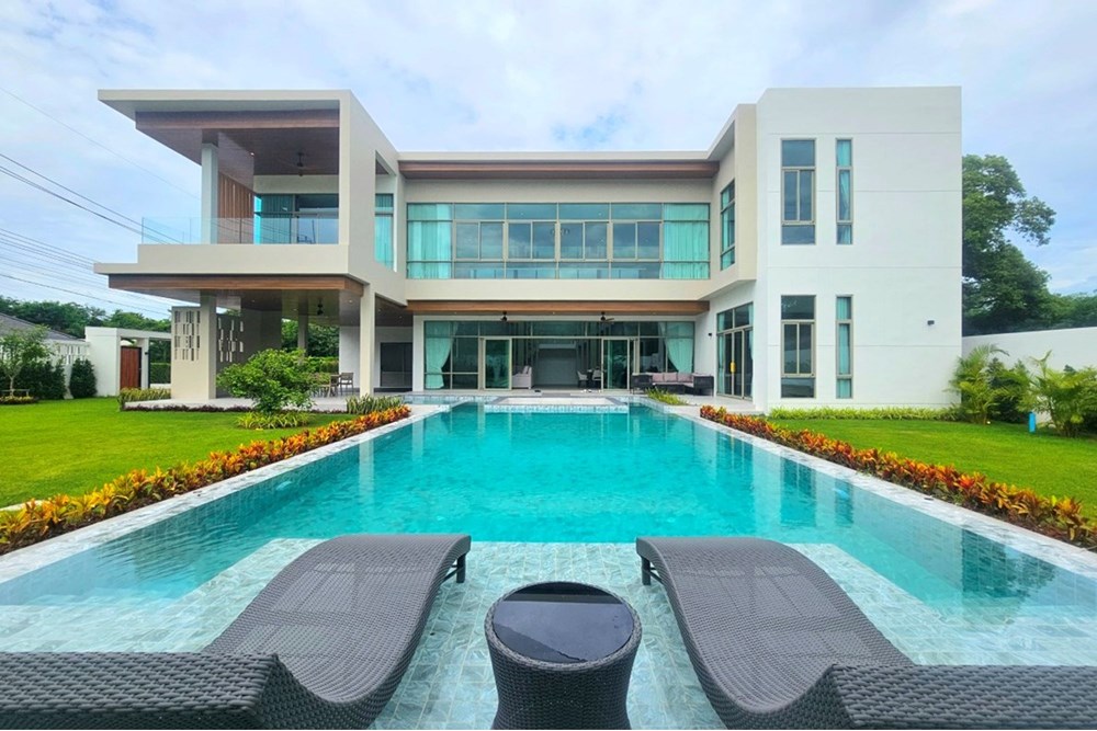 For Sale Villa at Hua Hin, Prachuap Khiri Khan, 28900000 THB, 4 Bedrooms, Prachuap Khiri Khan