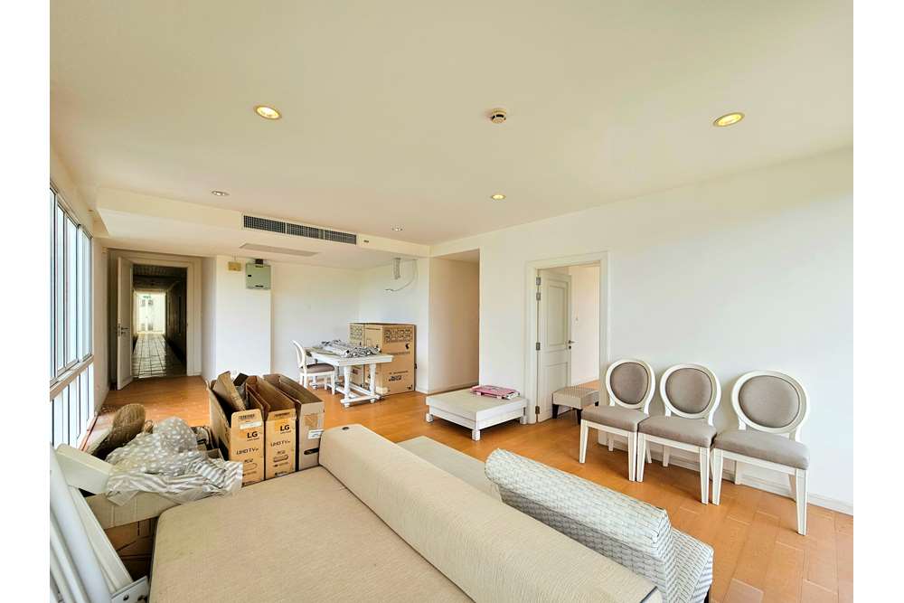 For Sale Luxury Condo at Hua Hin, Prachuap Khiri Khan, 7600000 THB, 2 Bedrooms, Prachuap Khiri Khan