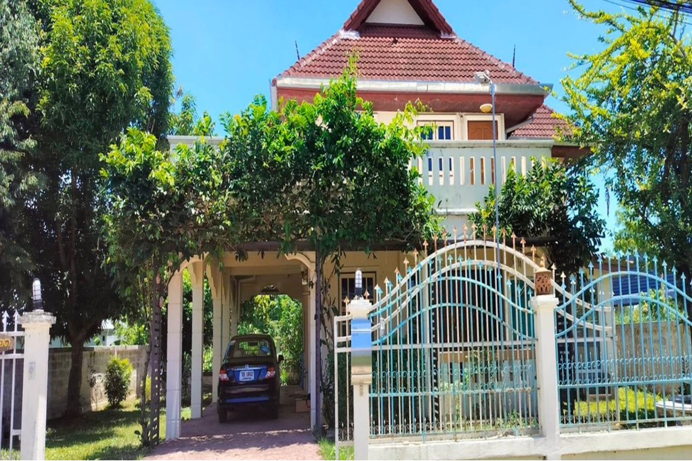For Sale Two Level House at Nong Chom San Sai, Chiang Mai, 5700000 THB, 5 Bedrooms, Nong Chom, Chiang Mai
