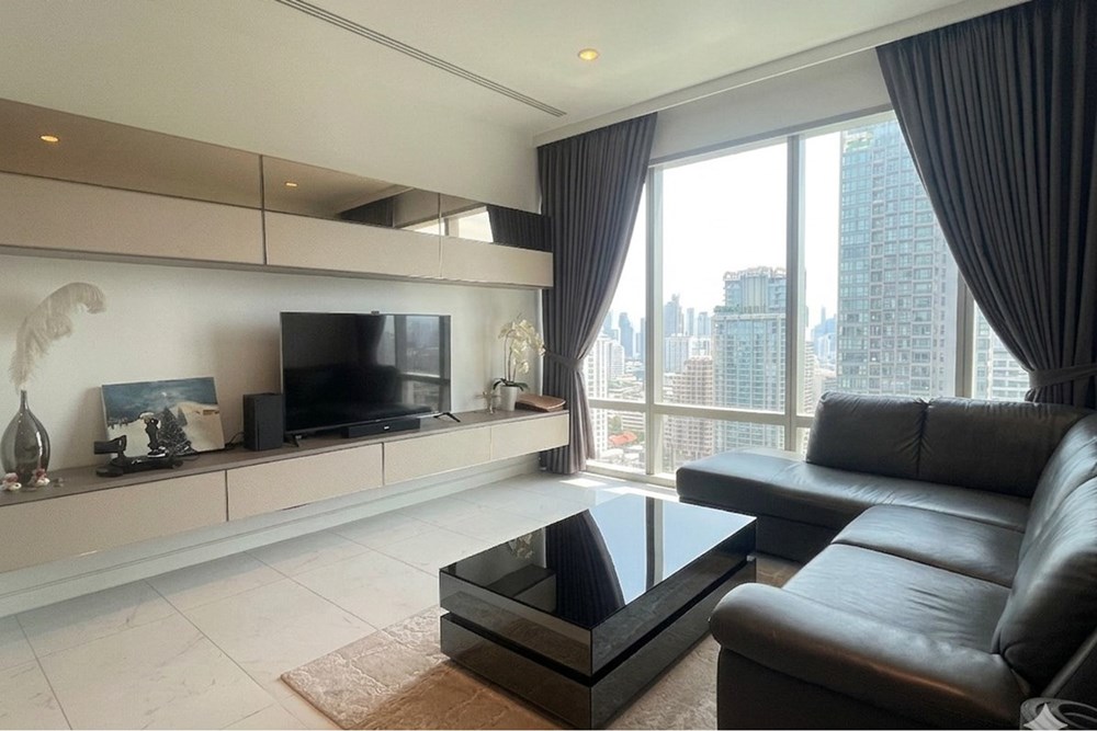 For Sale Luxury Condo at Pathum Wan, Bangkok, 62000000 THB, 2 Bedrooms, Bangkok