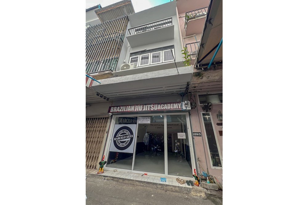 For Sale Townhouse at Watthana, Bangkok, 16000000 THB, 3 Bedrooms, Bangkok