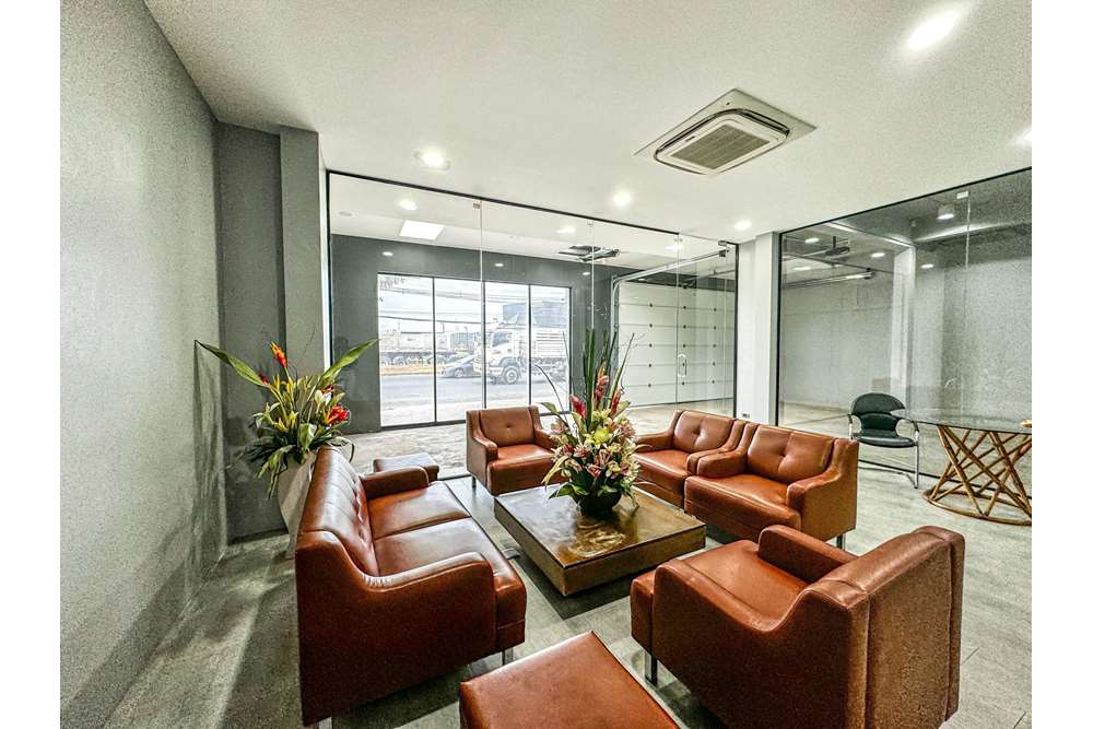 For Sale House with Commercial Space at Thep Krasattri Thalang, Phuket, 35000000 THB, 3 Bedrooms, Thep Krasattri, Phuket
