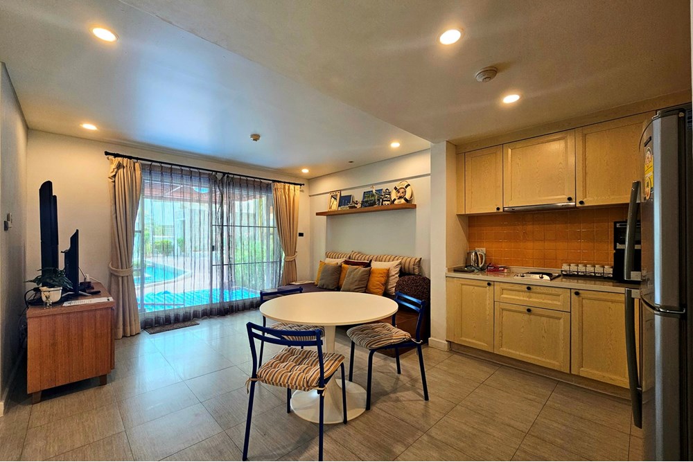 For Sale Condo/Apartment at Hua Hin, Prachuap Khiri Khan, 4400000 THB, 1 Bedrooms, Prachuap Khiri Khan