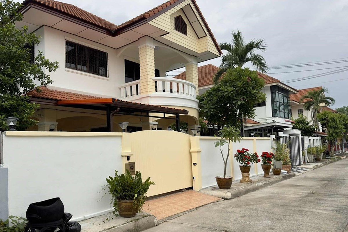 For Sale Two Level House at San Sai Noi San Sai, Chiang Mai, 3500000 THB, 3 Bedrooms, San Sai Noi, Chiang Mai